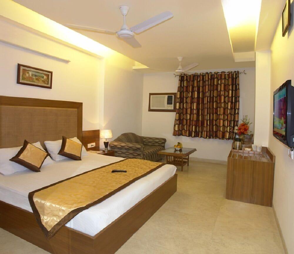 Hotel Apra Deluxe New Delhi Extérieur photo