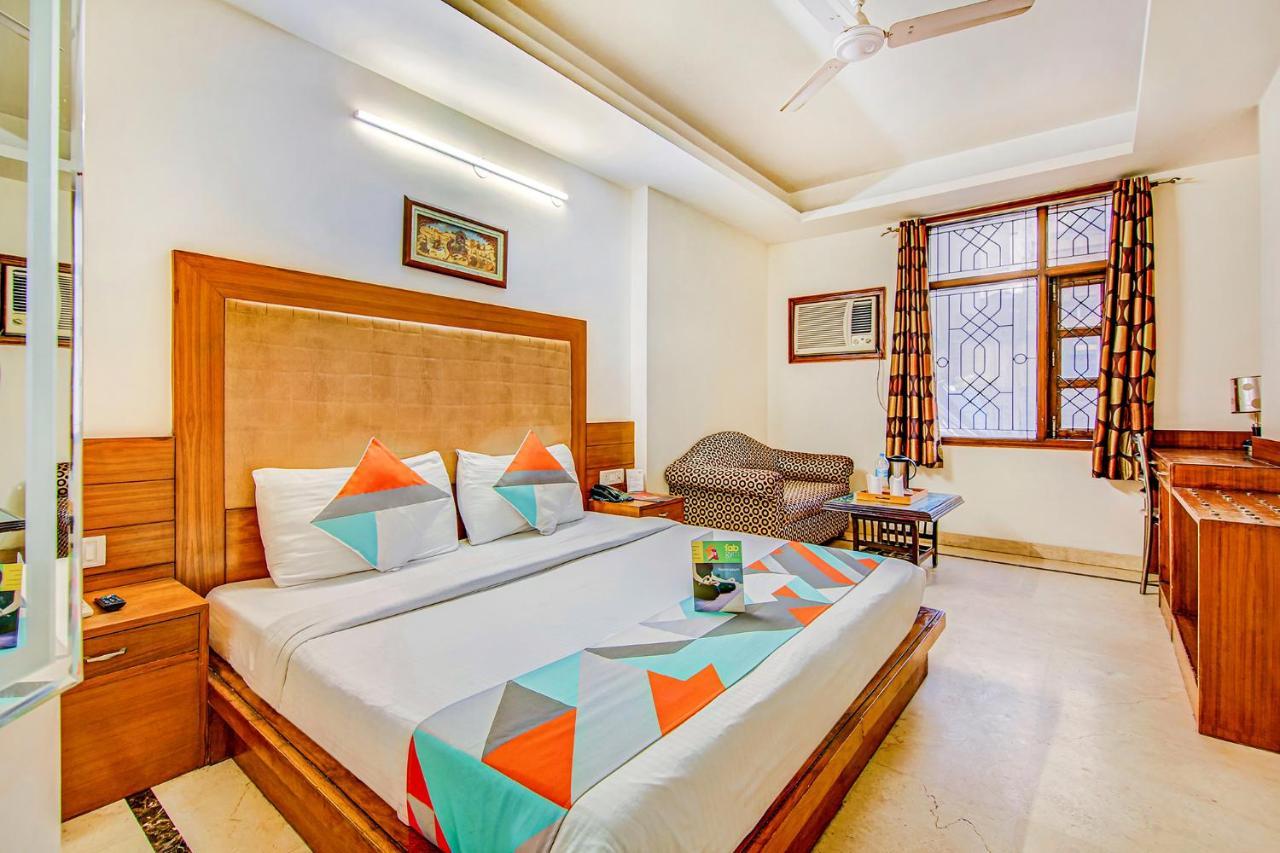 Hotel Apra Deluxe New Delhi Extérieur photo