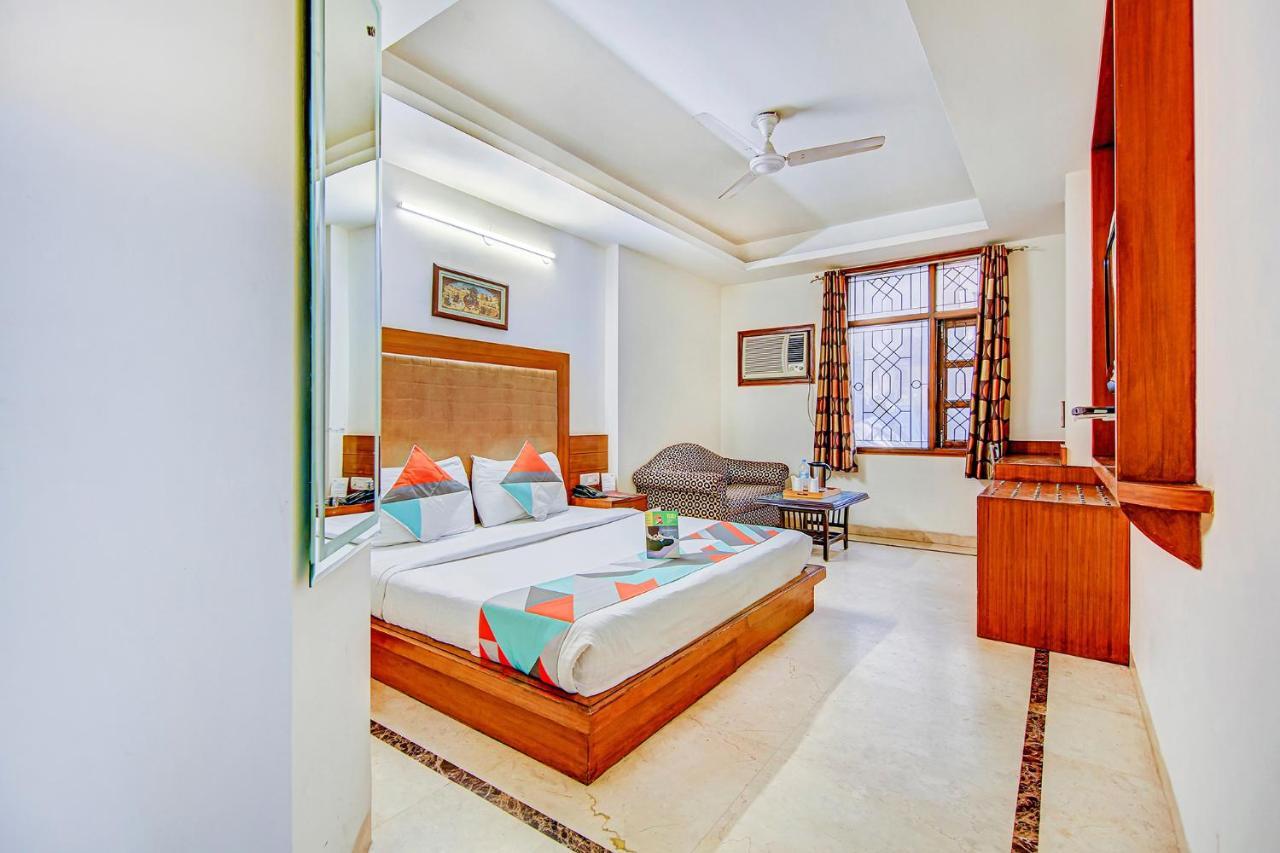 Hotel Apra Deluxe New Delhi Extérieur photo